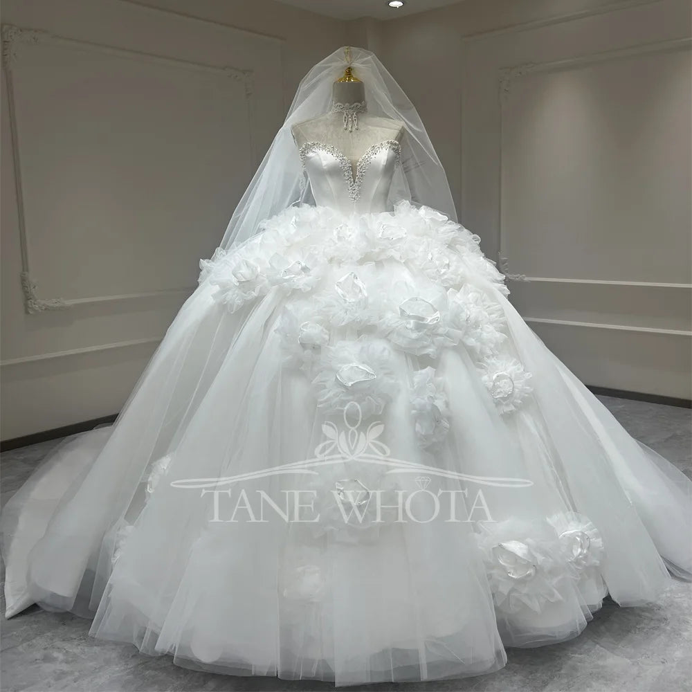 Elegant Sweetheart Sleeveless Ball Gown Wedding Dress With 3D Flower Beading Customizable Women's Special Occasion Gown