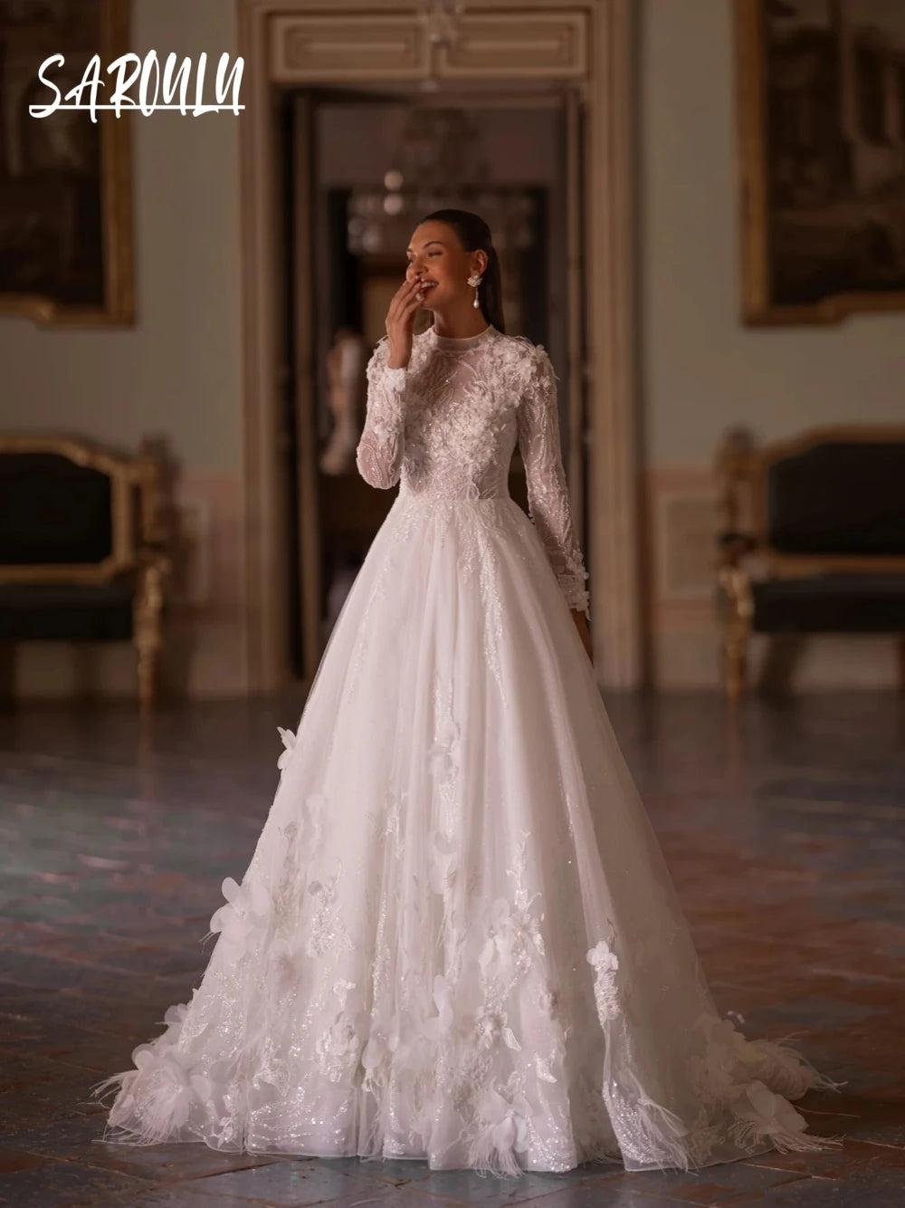 Modest Long Sleeve Bride Elegant Floral Appliques Wedding Dress Romantic Pearls Customized Women Dainty A Line Bridal Gown