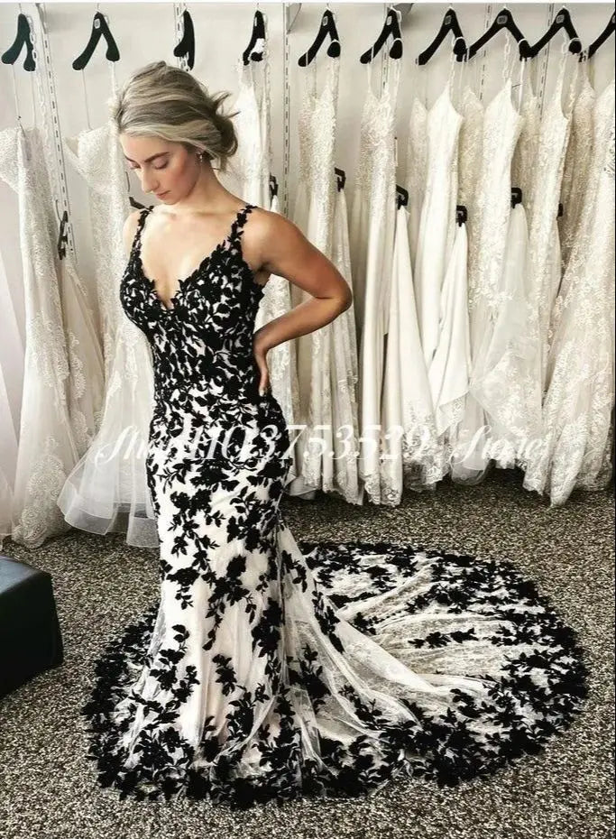 Floral Embroidered Mexican Wedding Dresses Black White Sexy Backless Gothic Mermaid Formal Occasion Custom свадебное плать