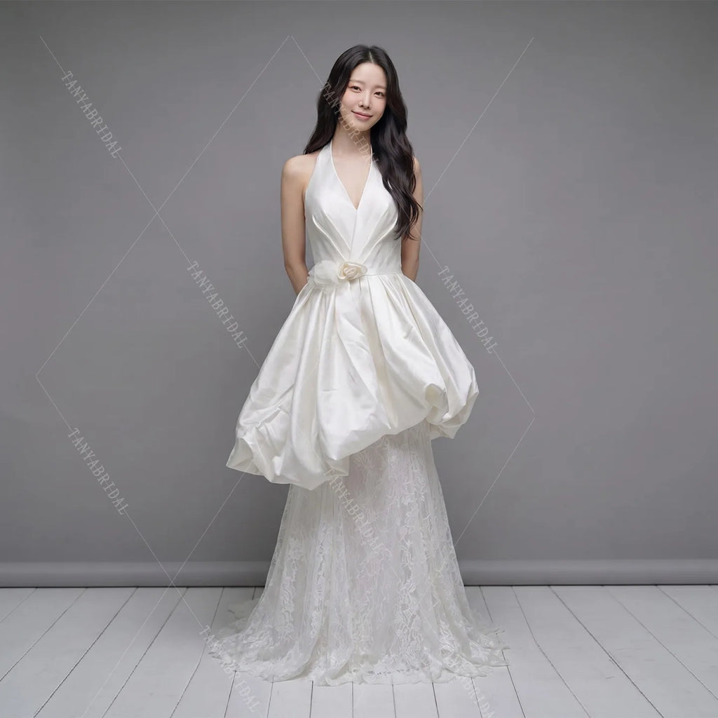 Halter V Neck Satin And Lace Wedding Dress With 3d Flower Sleeveless A Line Sweep Train Bridal Gown Bridal Wedding Party Dress