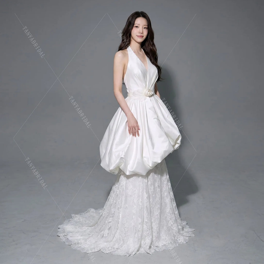 Halter V Neck Satin And Lace Wedding Dress With 3d Flower Sleeveless A Line Sweep Train Bridal Gown Bridal Wedding Party Dress