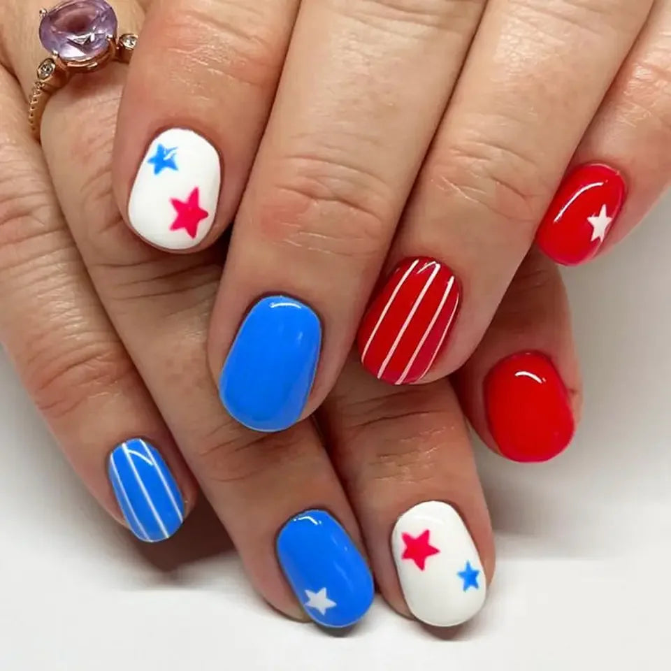 Independence Day Nail Art 24 Pieces Short Square False Nail Y2K Red Blue White Star Wear Armor Removable 66
