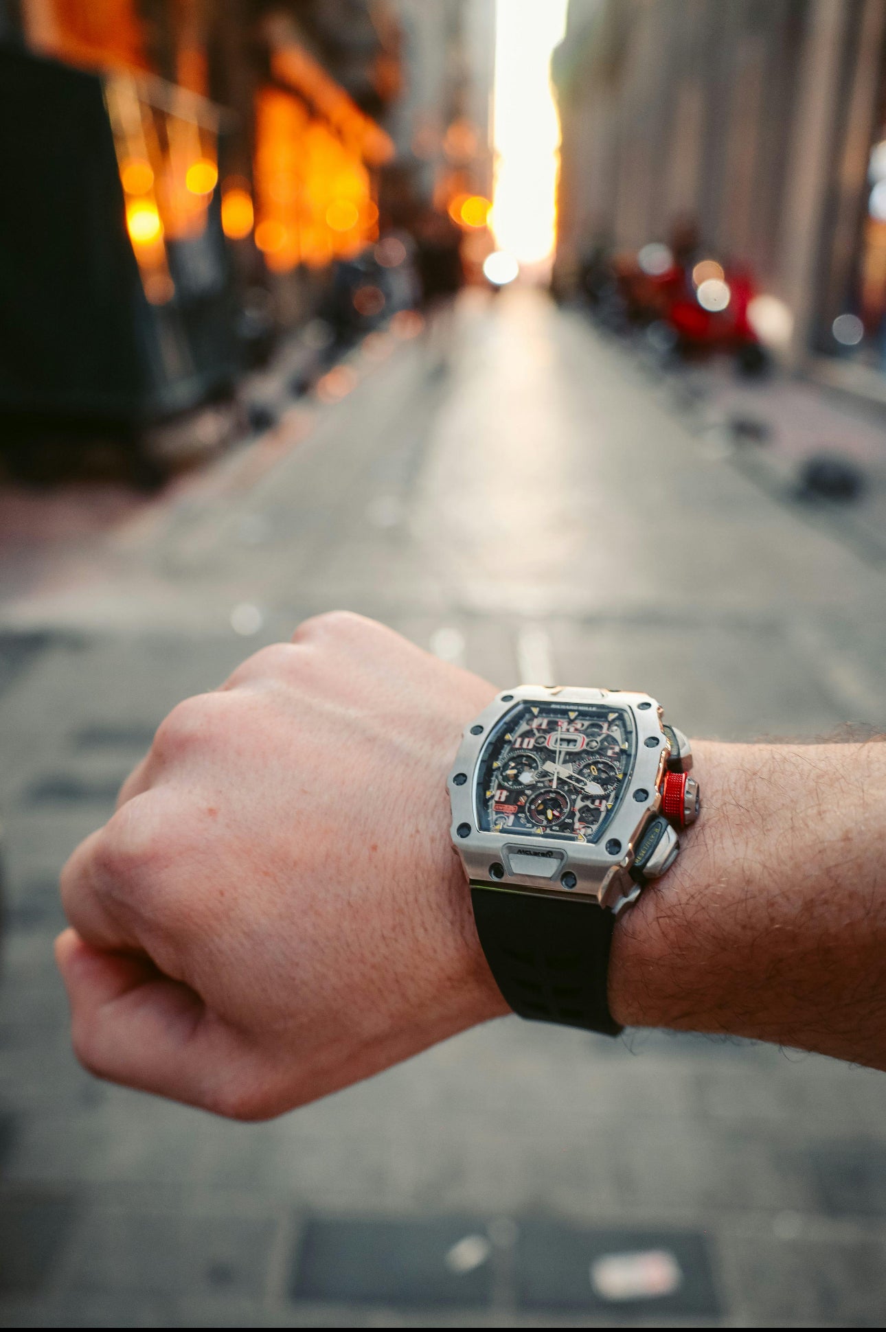 LUXURY WATCH