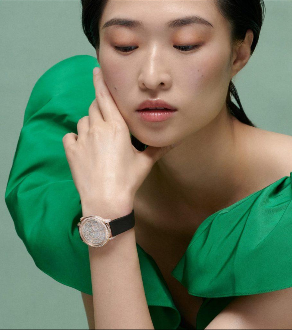 LUXURY WATCH