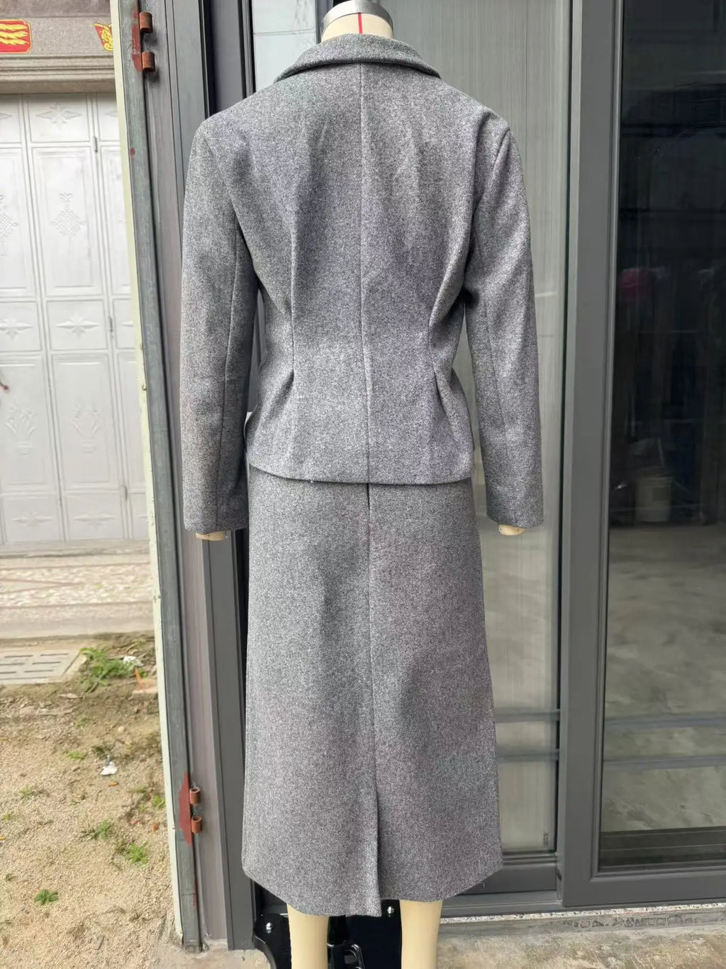 Women's 2025 Spring New European and American Style Suit  Ready to Ship Tailored Waist Blazer & Skirt Set