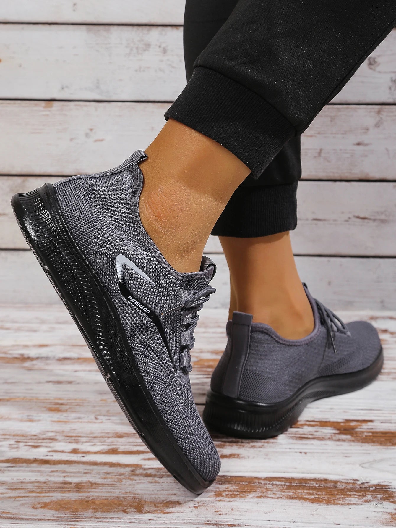 Man Shoes Men's Casual Shoes with Polyurethane Ultra-Light Sole, the Upper Part Fits the Skin Better. Perfect for Summer!