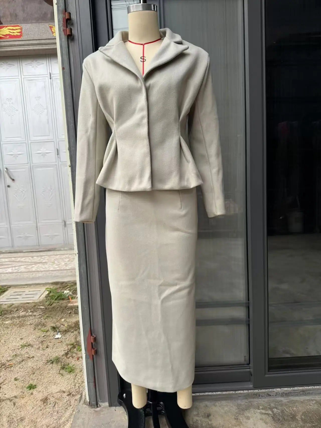 Women's 2025 Spring New European and American Style Suit  Ready to Ship Tailored Waist Blazer & Skirt Set