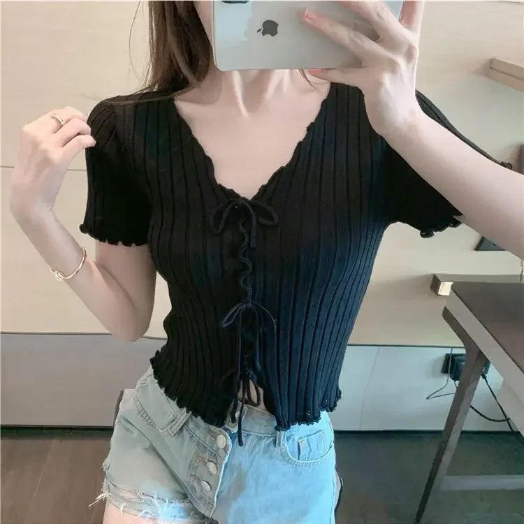 Elegant Lace Embroidered Crop Top – Women’s Short Sleeve Knit T-Shirt for Summer