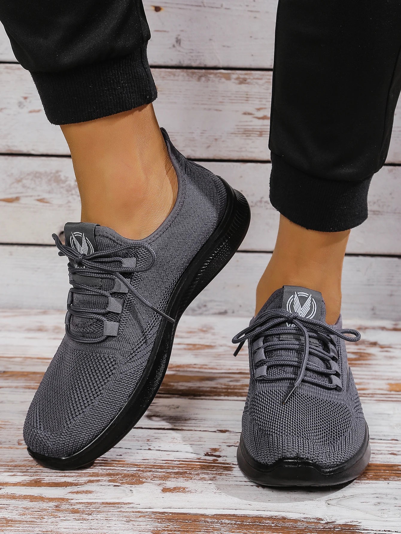 Man Shoes Men's Casual Shoes with Polyurethane Ultra-Light Sole, the Upper Part Fits the Skin Better. Perfect for Summer!