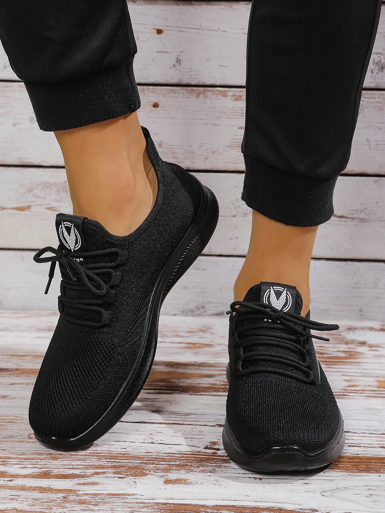 Man Shoes Men's Casual Shoes with Polyurethane Ultra-Light Sole, the Upper Part Fits the Skin Better. Perfect for Summer!