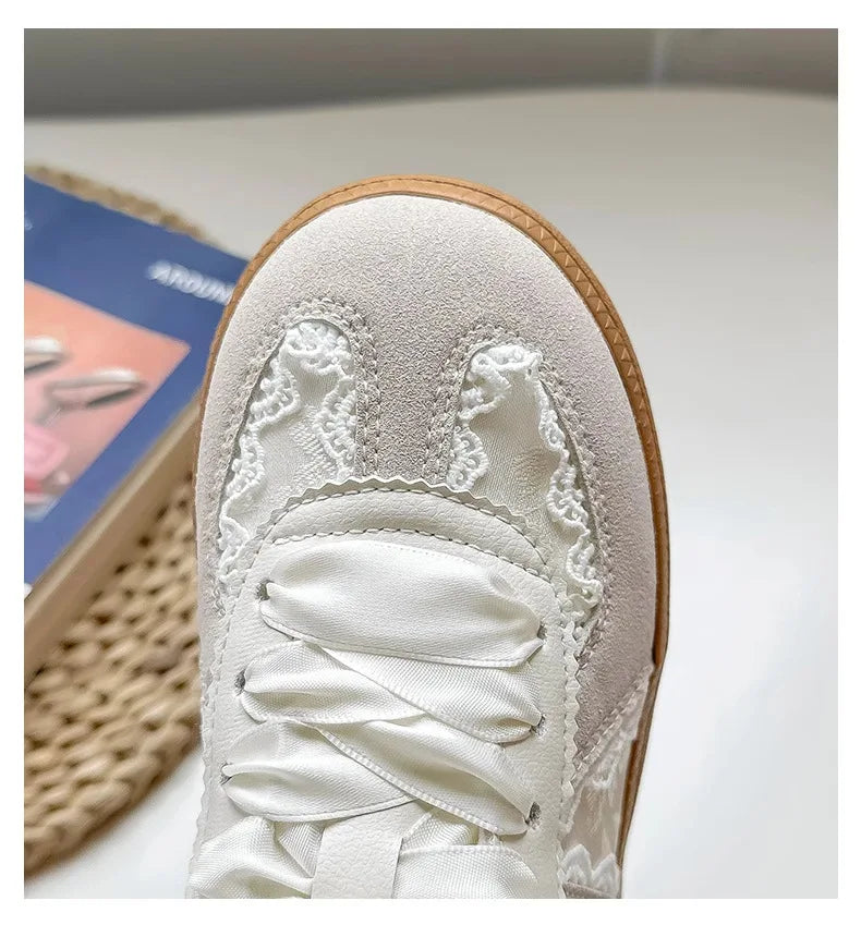 Women's New Mesh Casual Sneakers Versatile Lace-Up Ballet Flats Athletic Shoes Fashion Soft-soled White Shoes for Ladies 1411