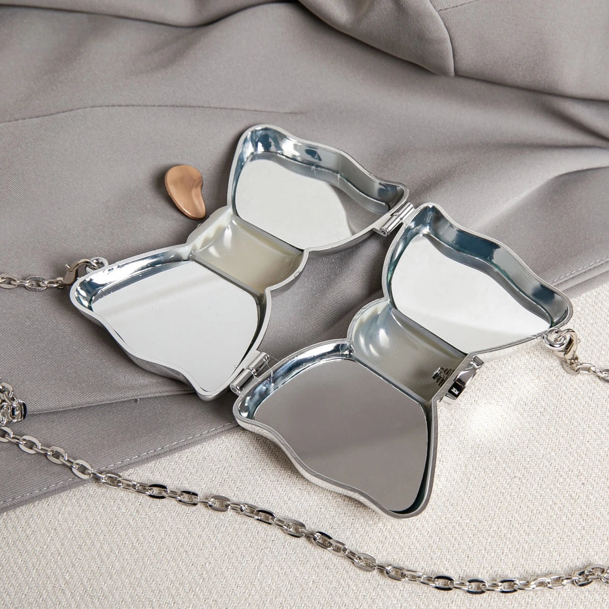 Luxury Mini Acrylic Bow Clutch – Metal Frame Crossbody Bag with European Chain Strap