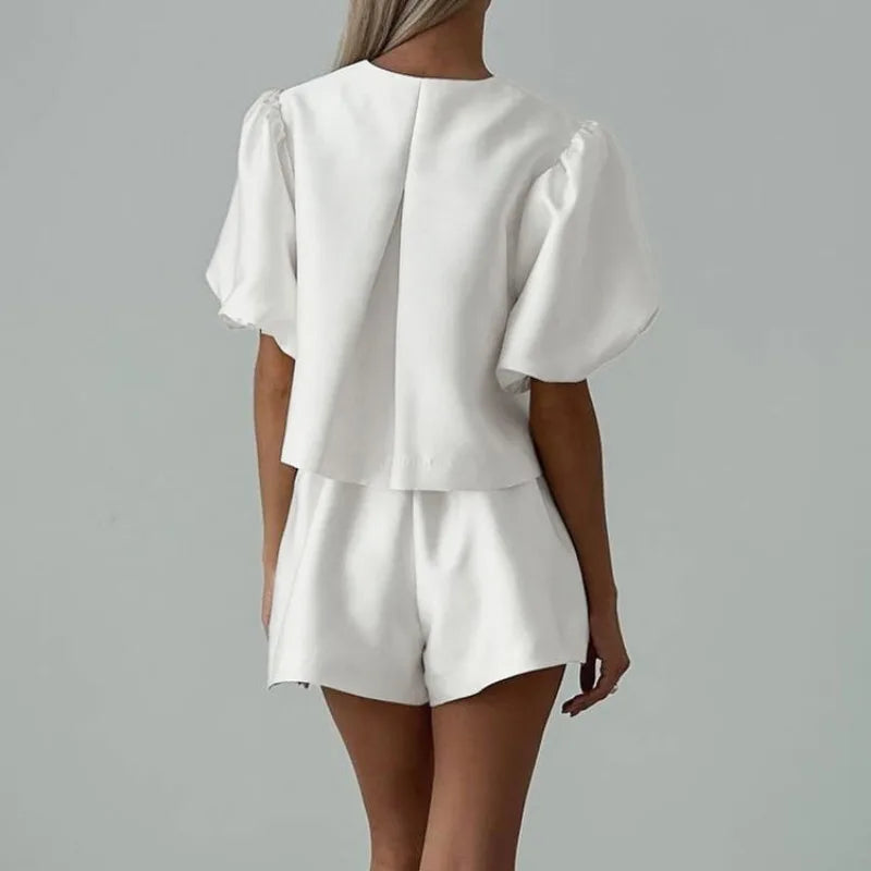 Chic Bubble Sleeve Two-Piece Set – Round Neck Top & High-Waist Shorts Outfit for Wome