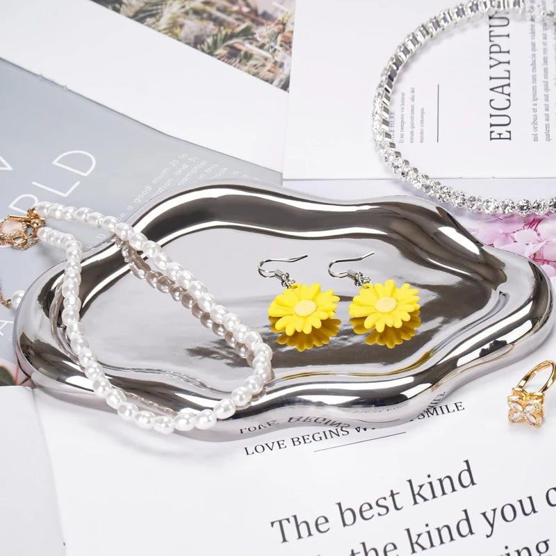 Cloud-Shaped Vanity Tray Plastic Jewelry Plate for Rings Earrings Perfume Keys Cute Unique Cloud Shape Bedroom Decor