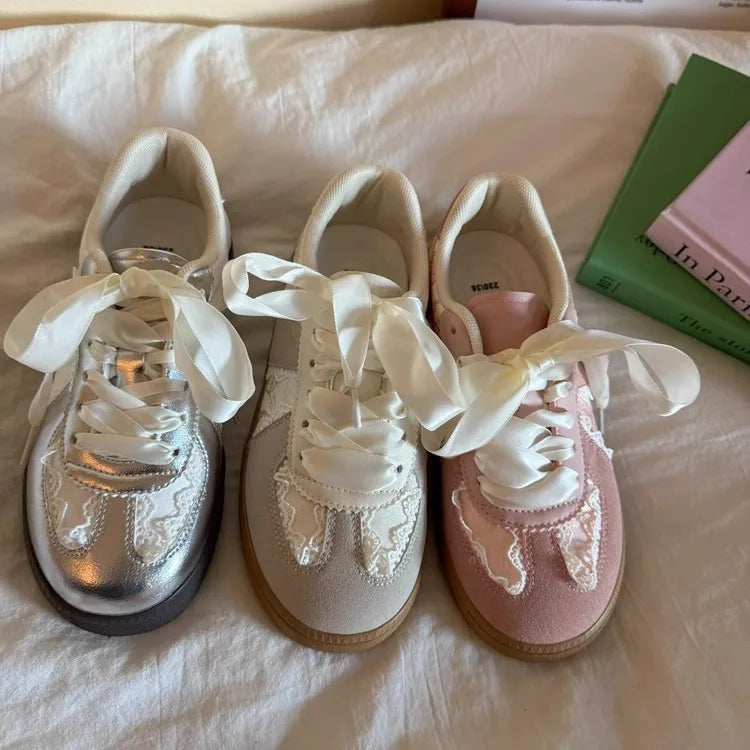 Women's Casual Sneakers Luxury Brand Light Comfortable Walking Shoes for Woman Lace Up Flats Ladies Fashion Designer Shoes