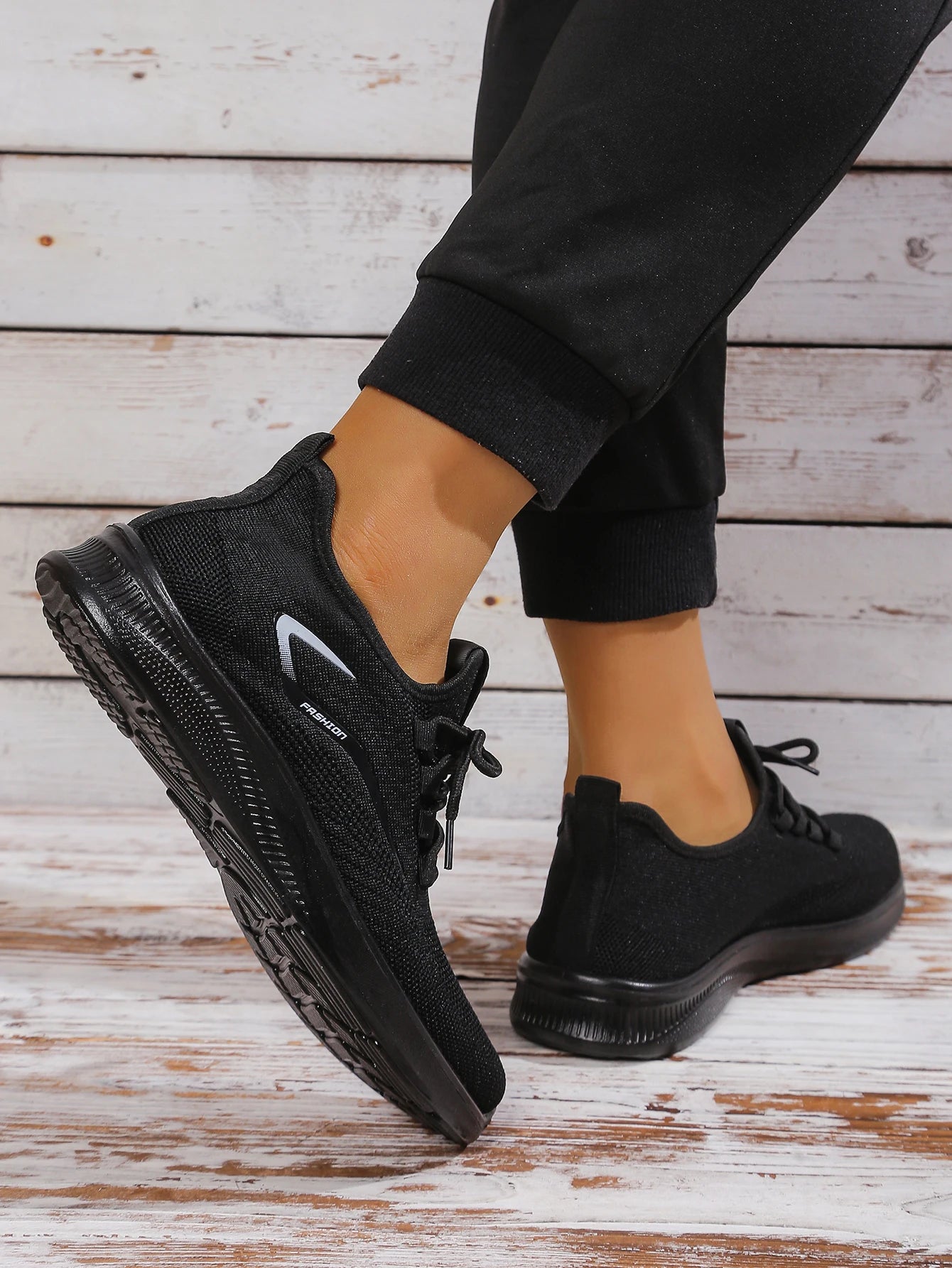 Man Shoes Men's Casual Shoes with Polyurethane Ultra-Light Sole, the Upper Part Fits the Skin Better. Perfect for Summer!
