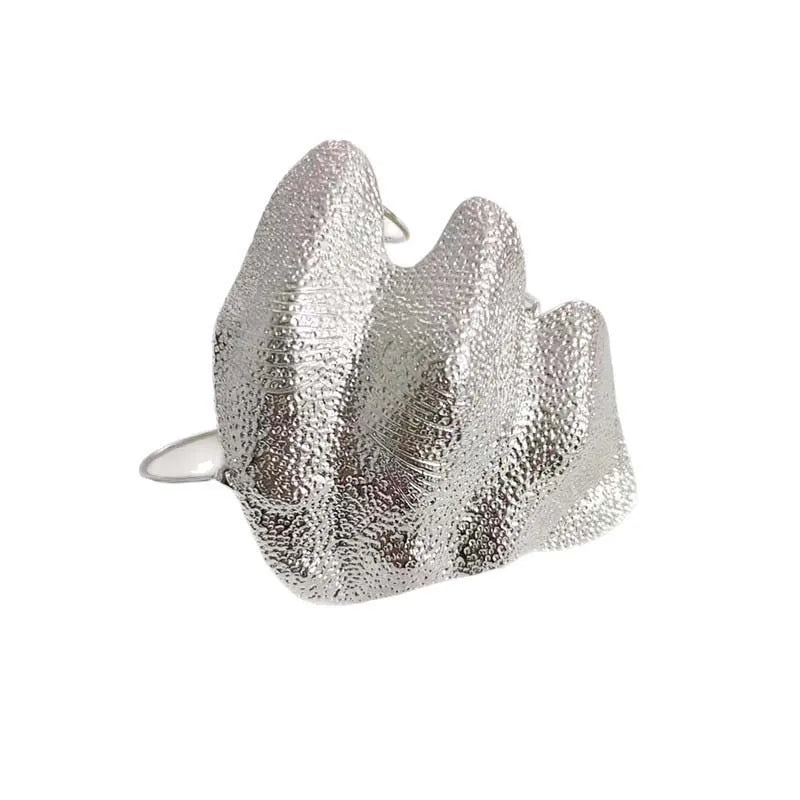 Y2K Gothic Pleated Knuckle Ring — MIG & MIK STYLE™