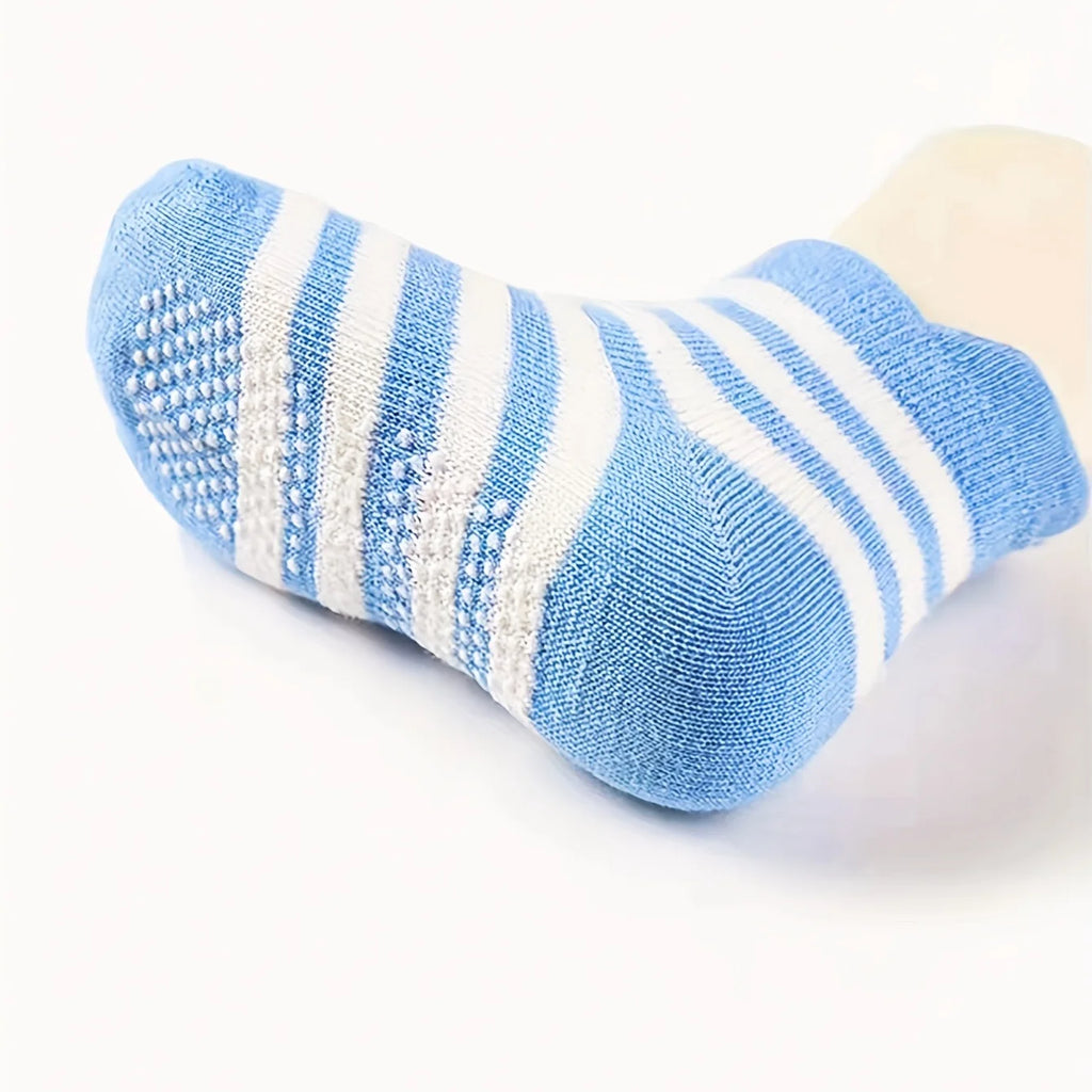 6 pairs of boys and girls' anti slip socks with cute cartoon animal patterns, comfortable and breathable baby floor socks