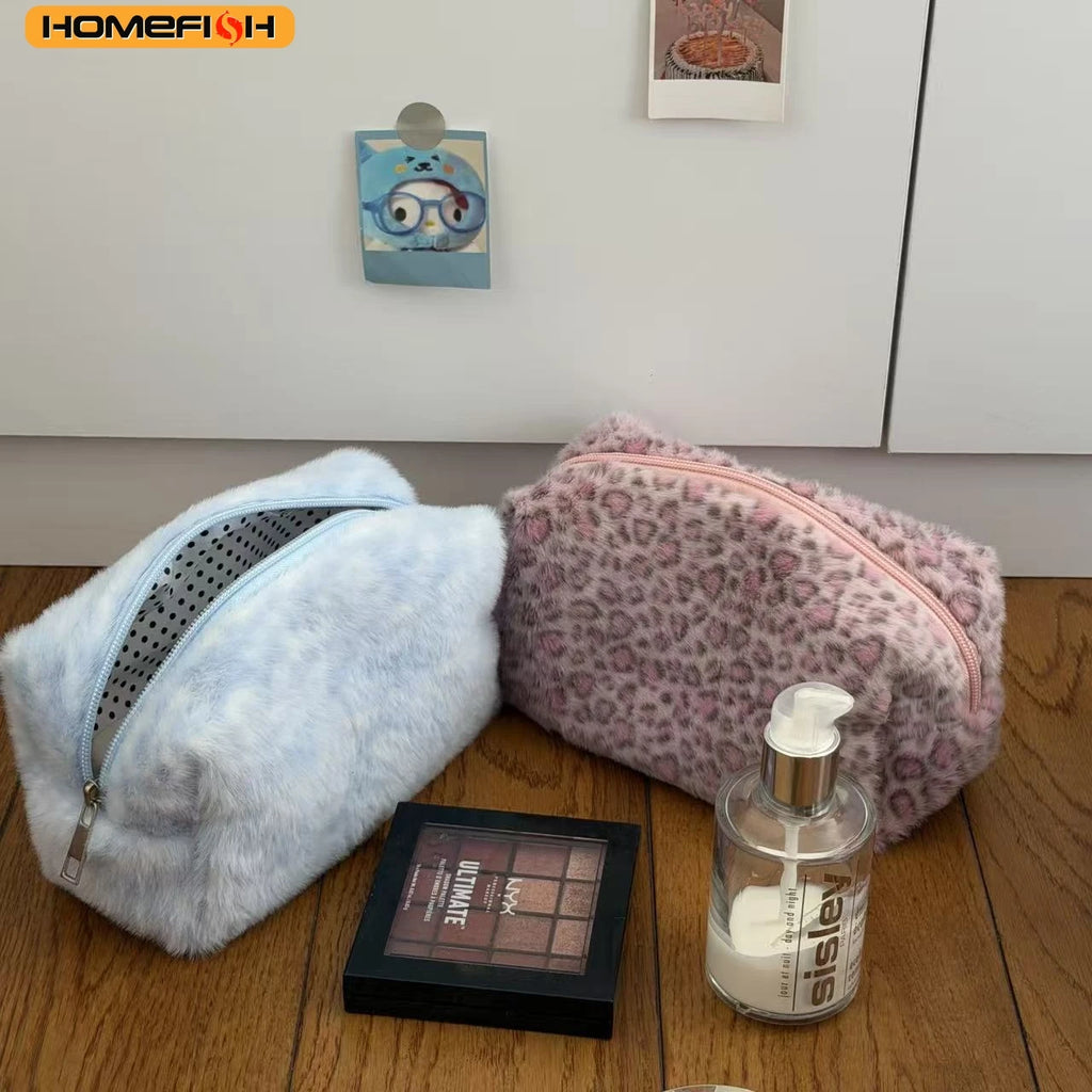 Durable Fuzzy Makeup Bag Large Capacity Leopard Print Toiletry Organizer Portable Cosmetic Bag Girls Travel Storage