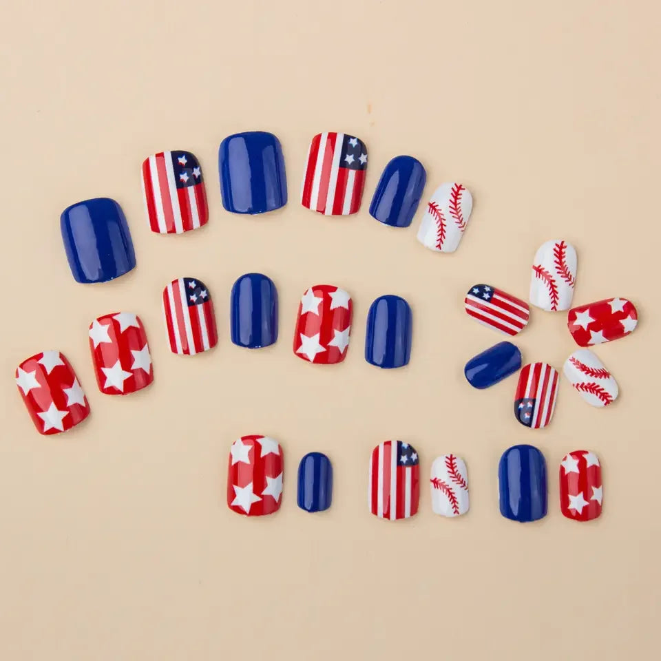 Independence Day Nail Art 24 Pieces Short Square False Nail Y2K Red Blue White Star Wear Armor Removable 66