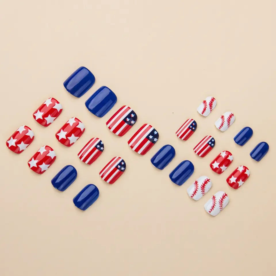 Independence Day Nail Art 24 Pieces Short Square False Nail Y2K Red Blue White Star Wear Armor Removable 66